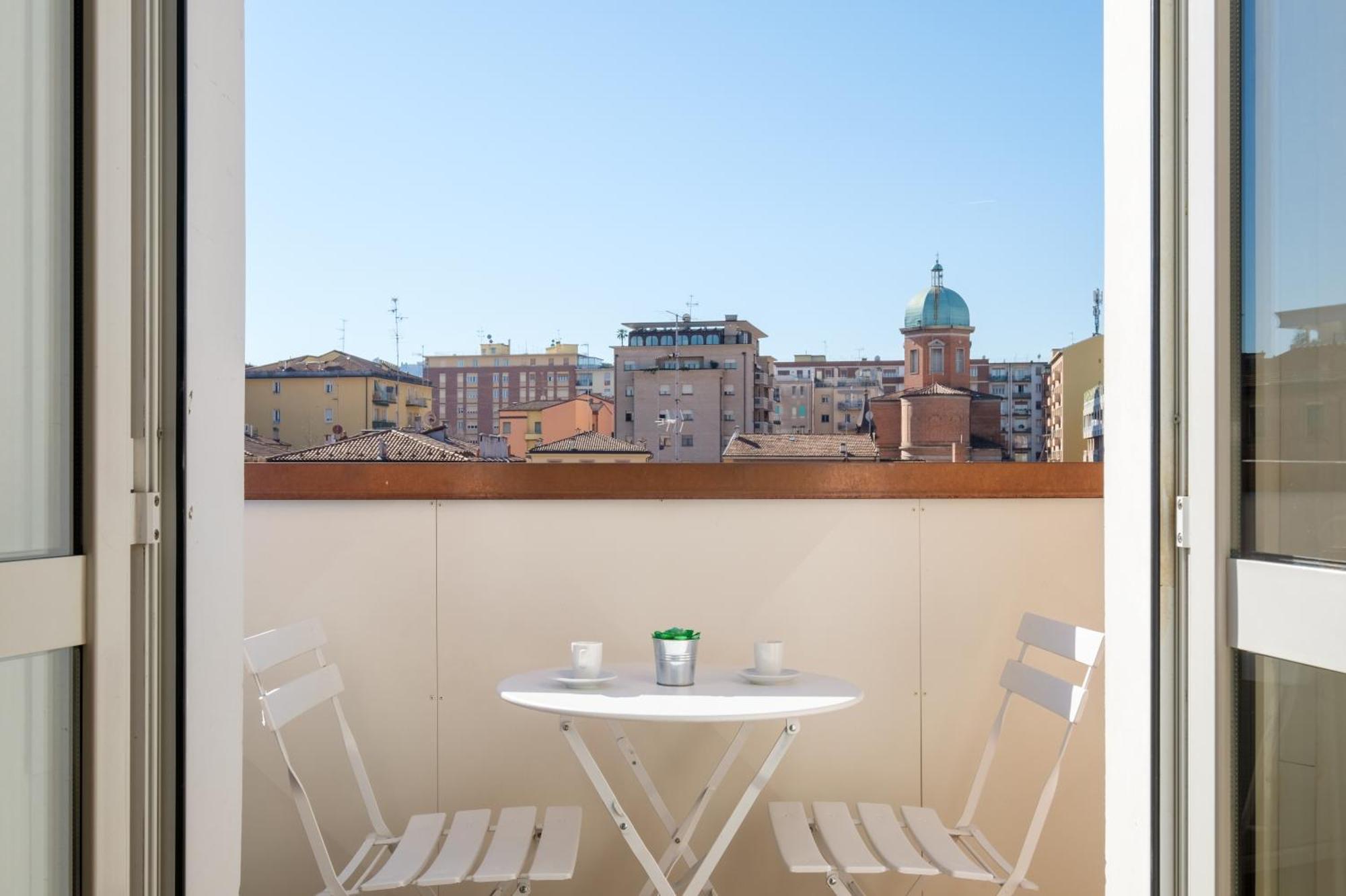 Scandellari Apartments - Stylish Stay For Two Guests Bologna Kültér fotó